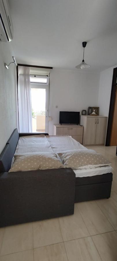 Apartmani Matela Petrcane Exterior foto