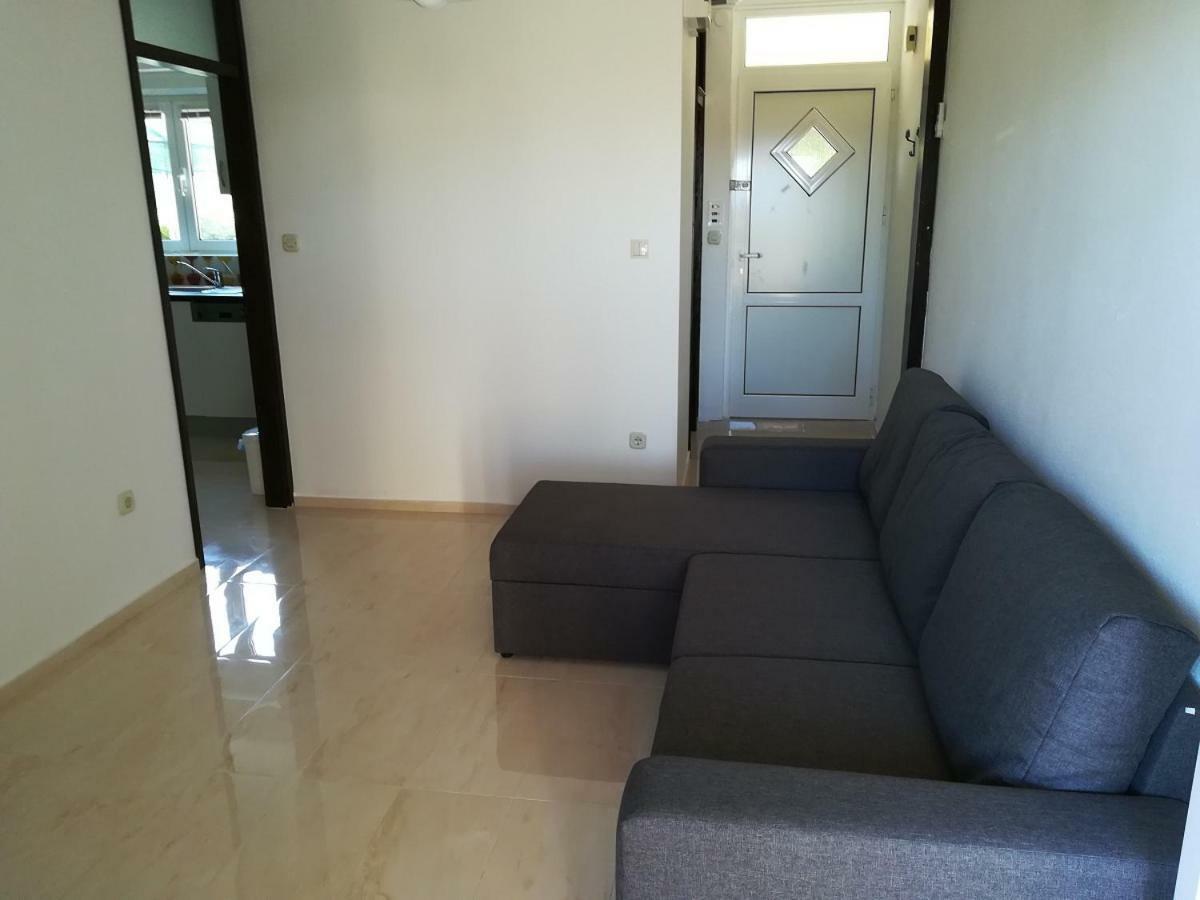 Apartmani Matela Petrcane Exterior foto