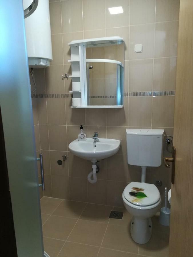 Apartmani Matela Petrcane Exterior foto